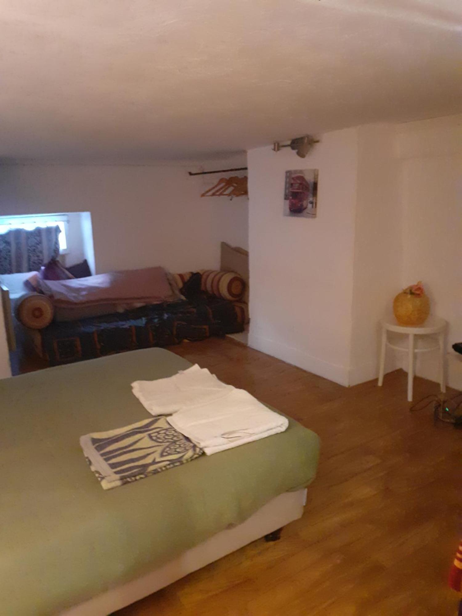 Appartement 2 Chambres A Lesigny Exteriér fotografie
